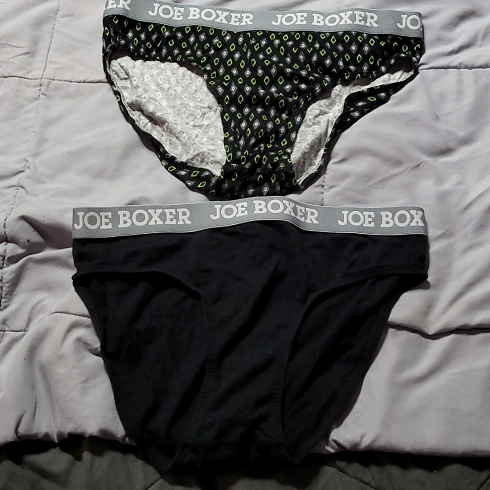 2 pair Joe boxer briefs